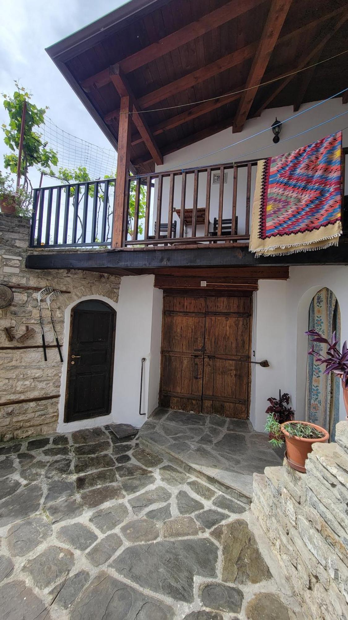 Guest House Mangalem Берат Екстер'єр фото