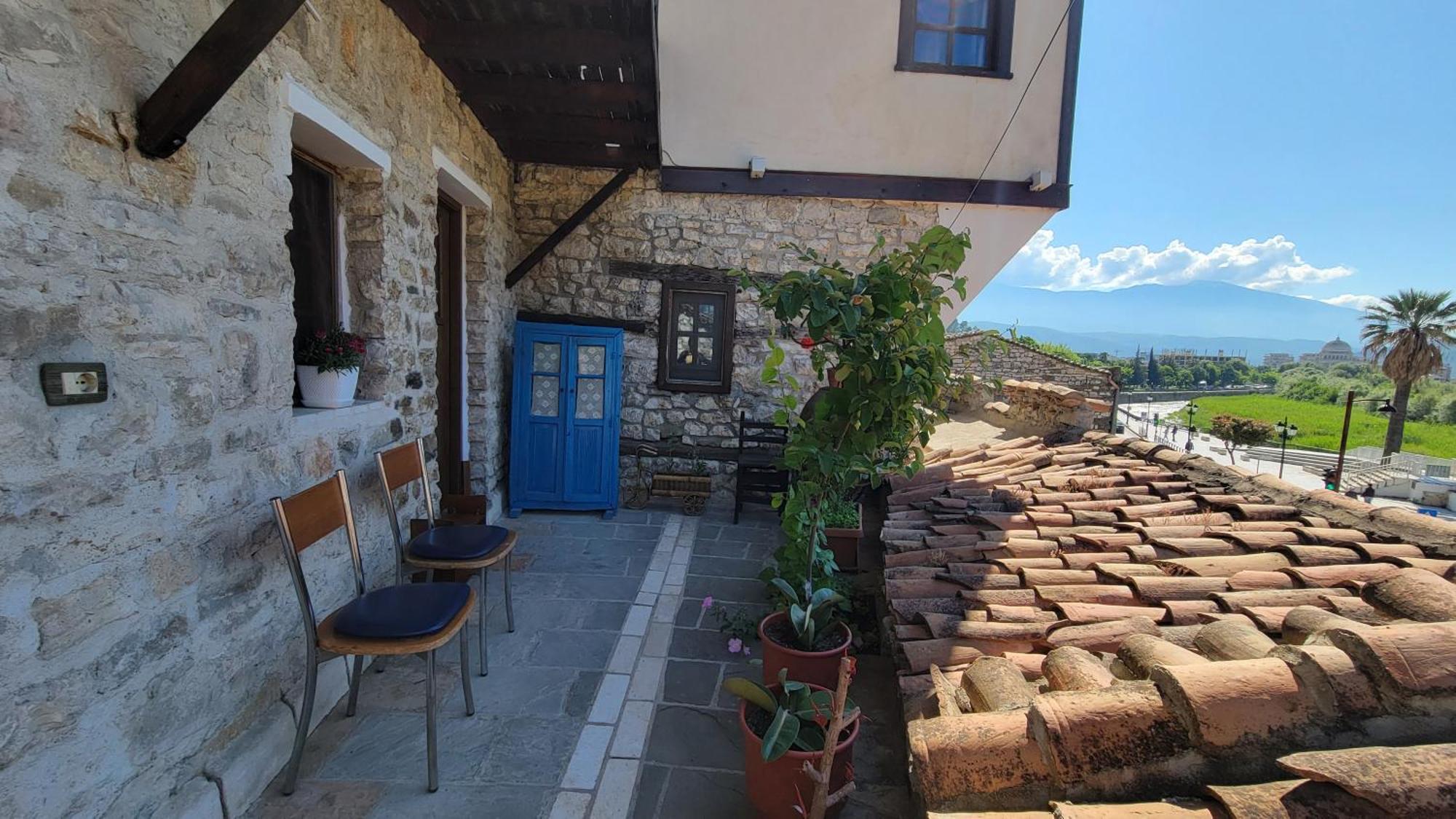 Guest House Mangalem Берат Екстер'єр фото
